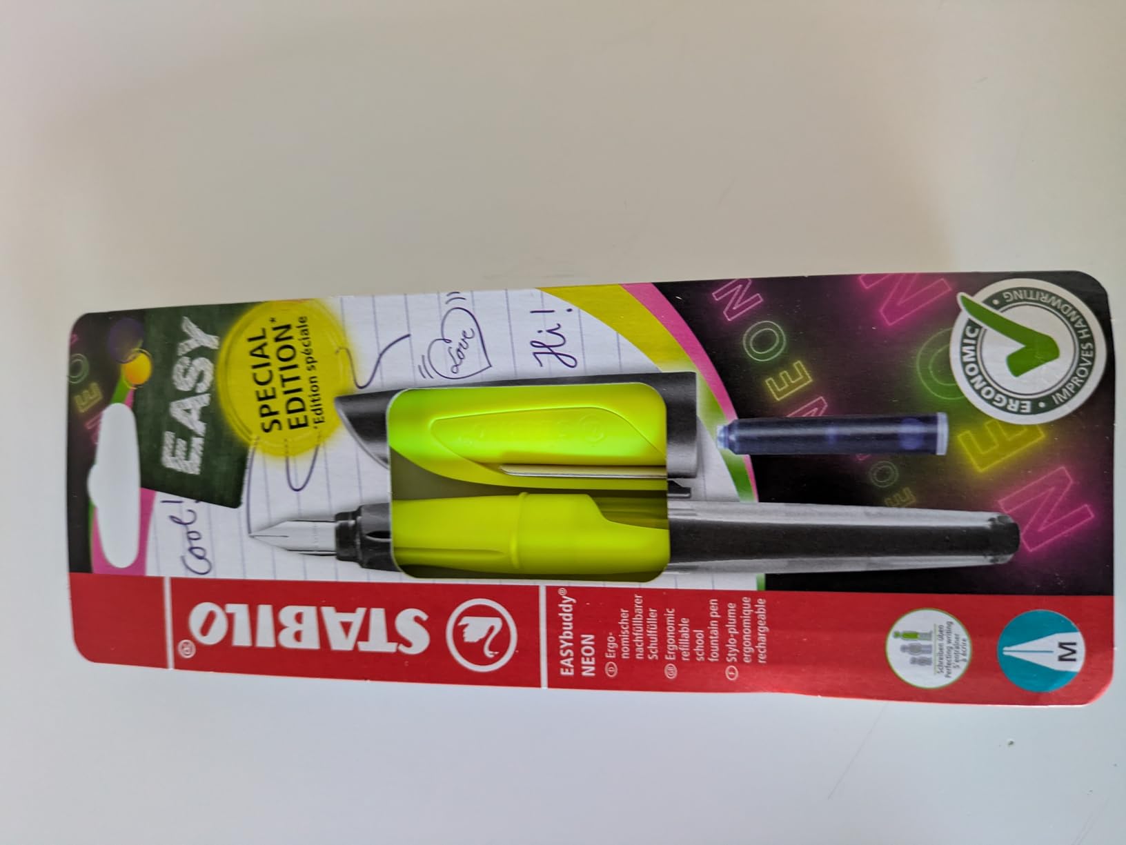 Bon stylo pour droitier débutant
