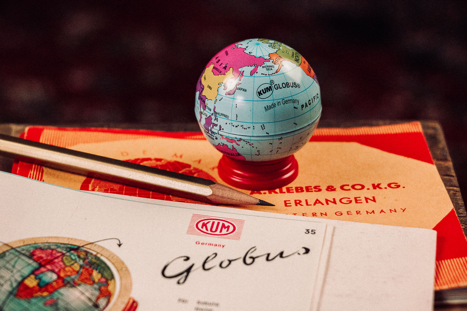 kum-globus-taille-crayon-globe-tattoo image 2