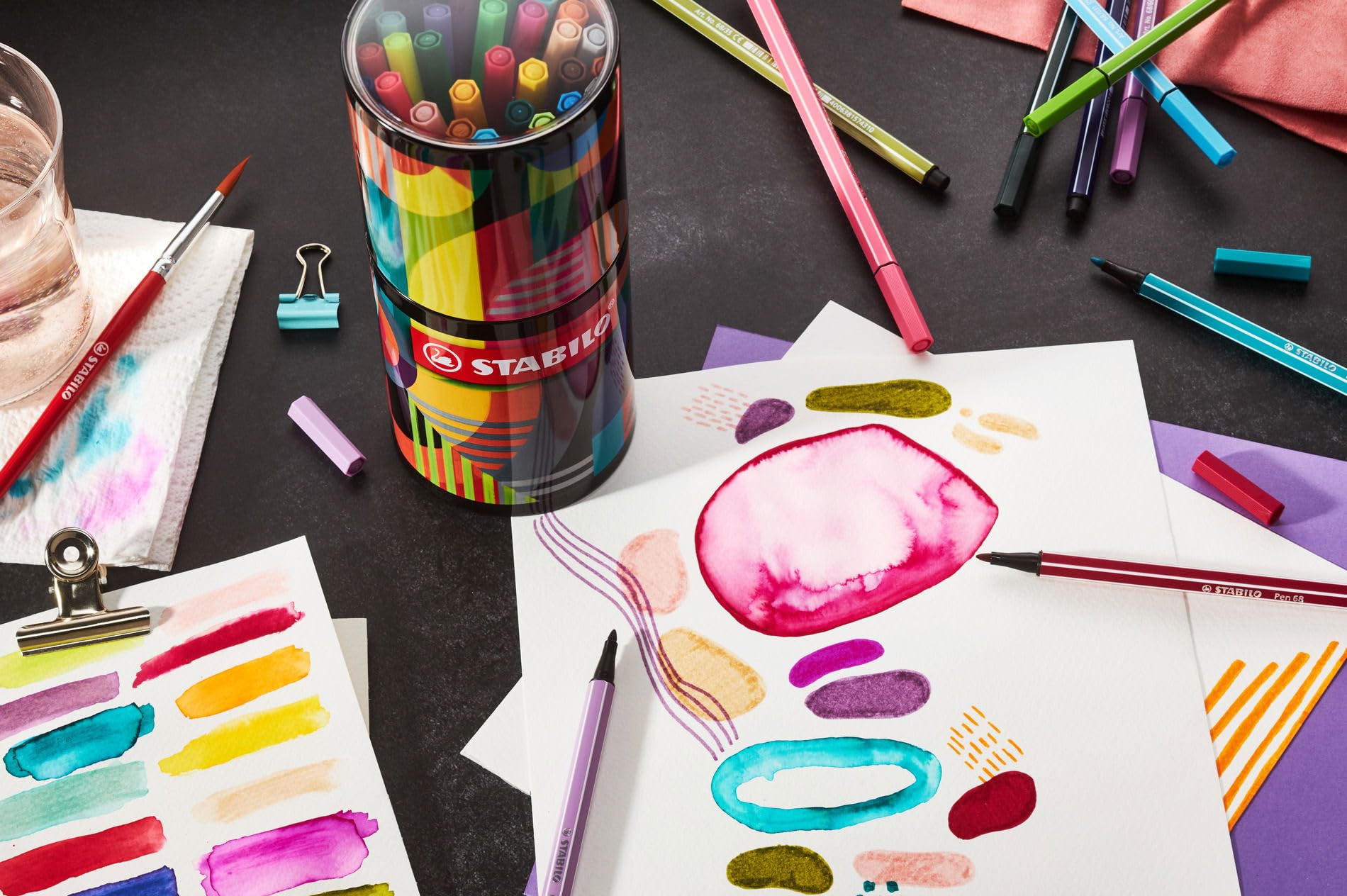 stabilo-pen-68-arty-bo-te-m-tal-ronde-45-feutres-coloriage-pointe-moyenne image 6