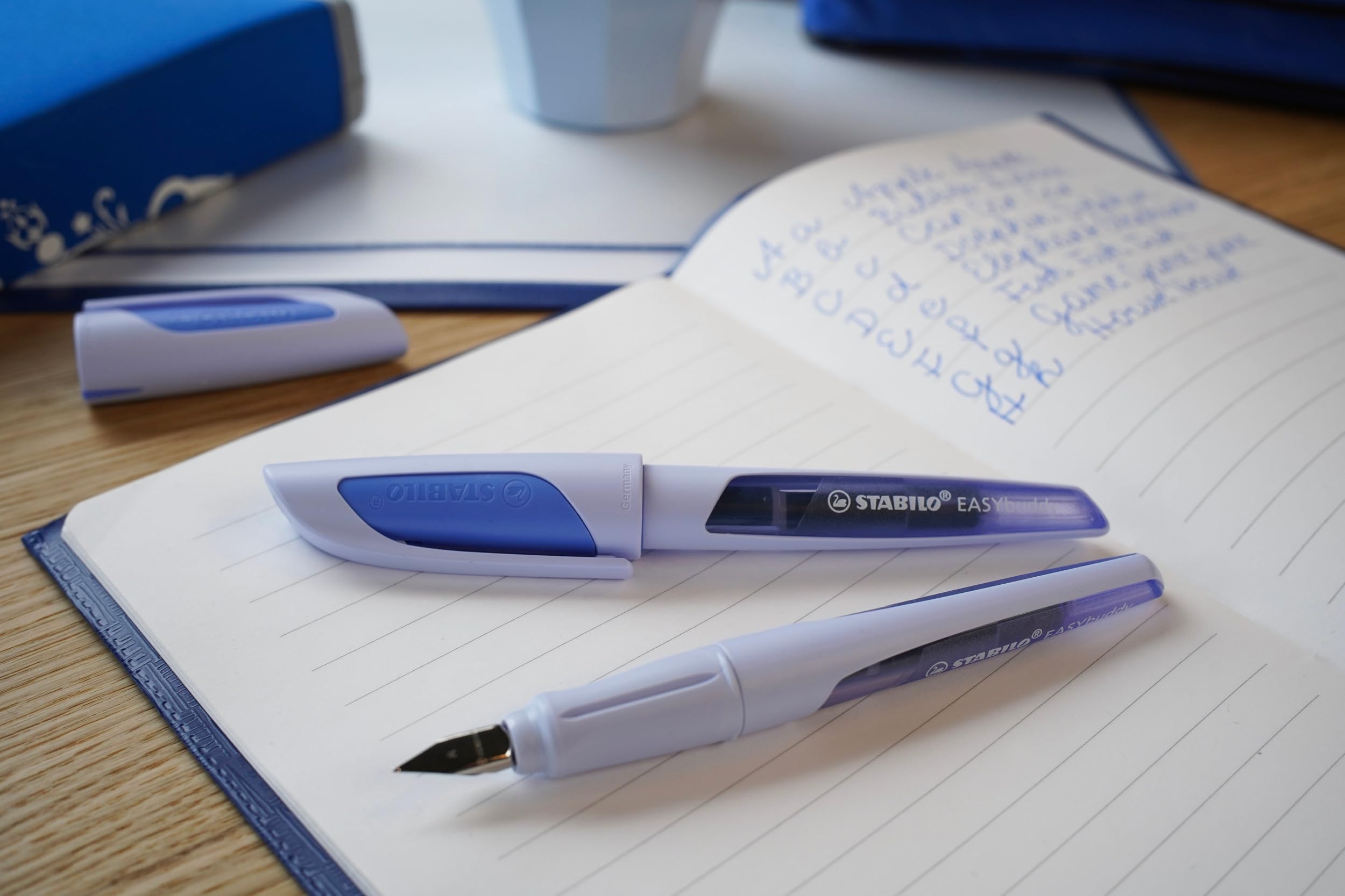 stabilo-easybuddy-stylo-plume-ergonomique-rechargeable-plume-m-nuage-de-bleu image 3