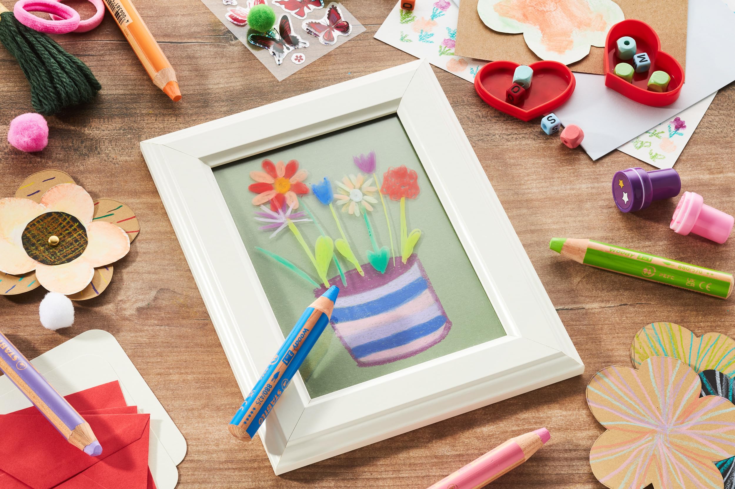 stabilo-woody-3-in-1-tui-x-6-crayons-d-coration-vitres-taille-crayon-5-pochoirs image 3